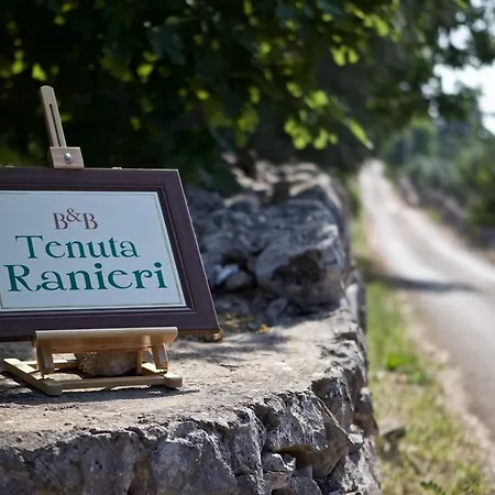 Tenuta Ranieri Bed & Breakfast